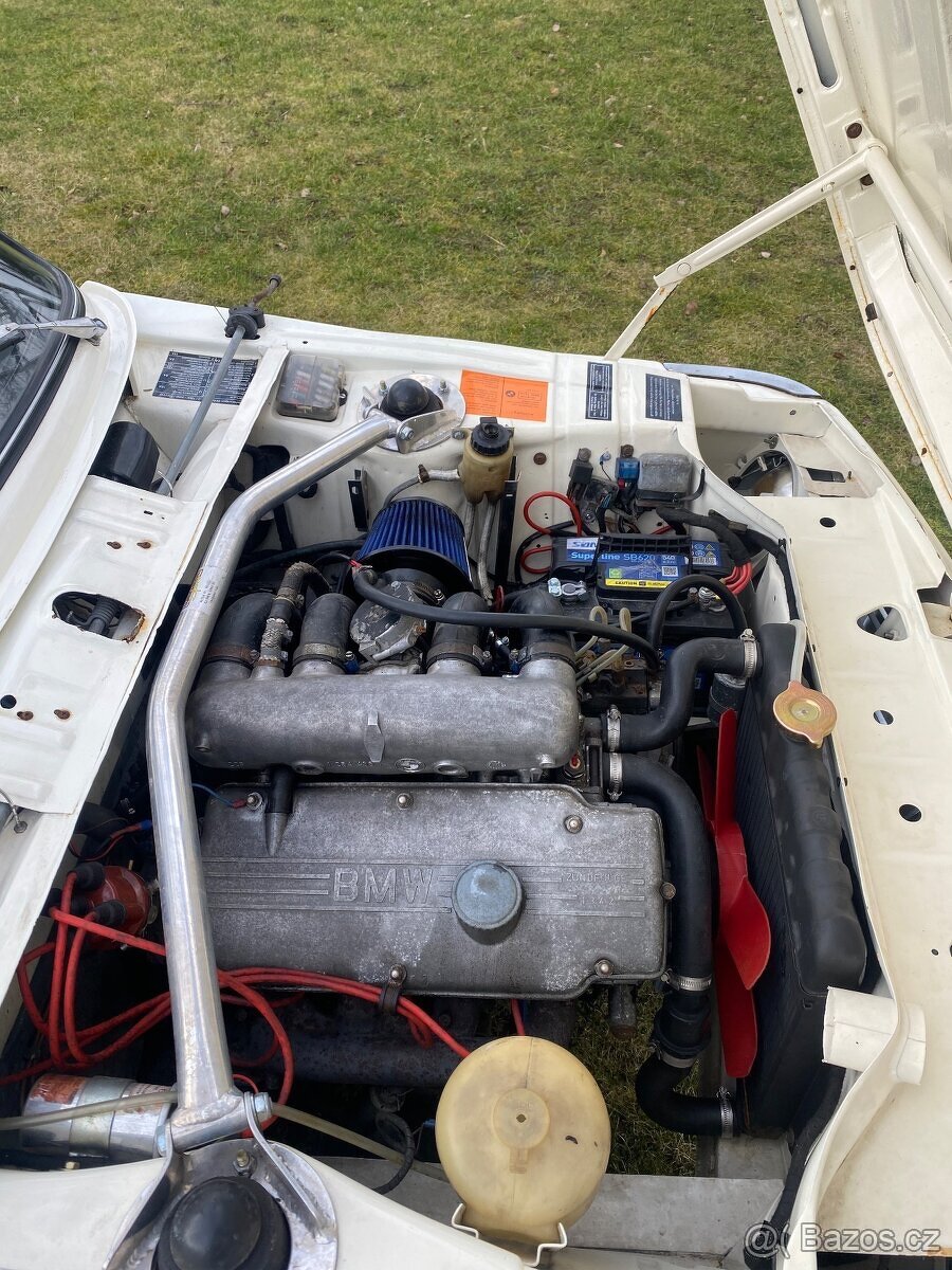 BMW 2002 Trouring tii - detail 8