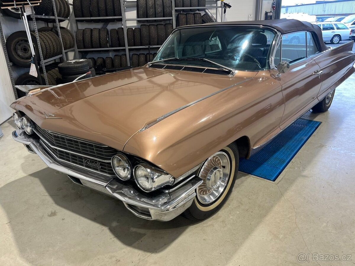 Cadillac Deville 62 convertible - detail 1