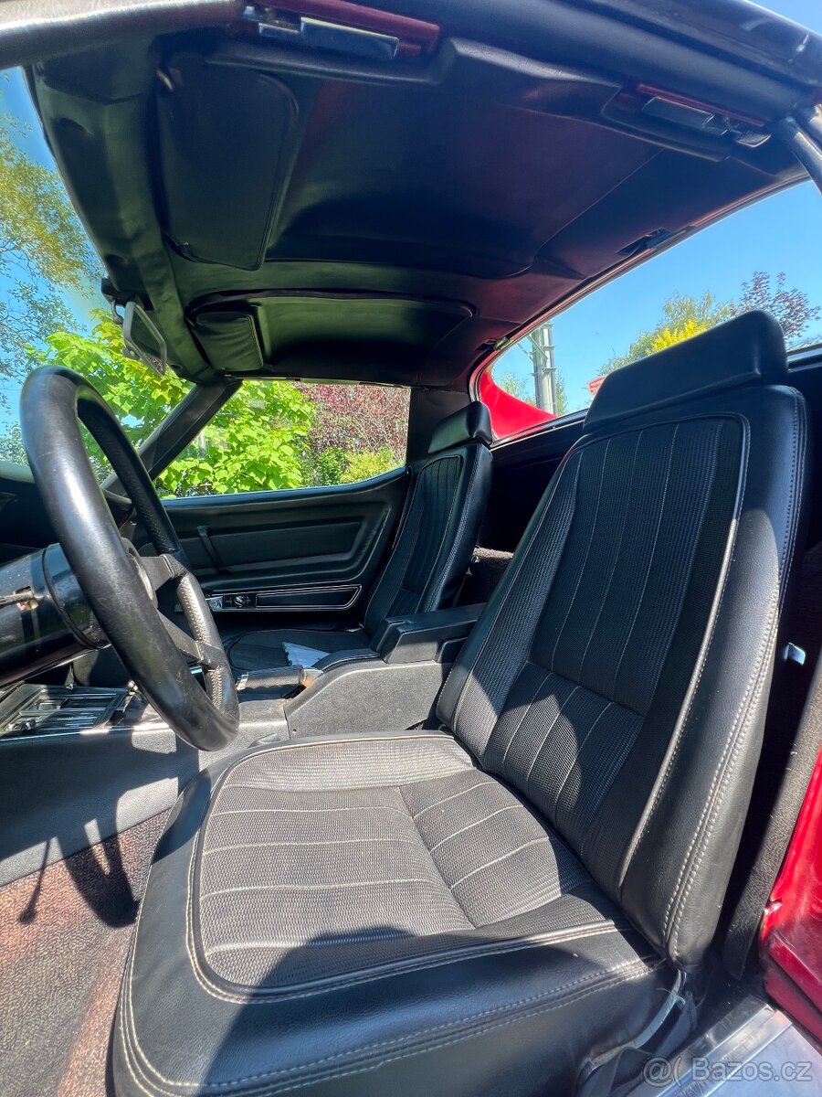 Chevrolet Corvette C3 manuál chromka - detail 4