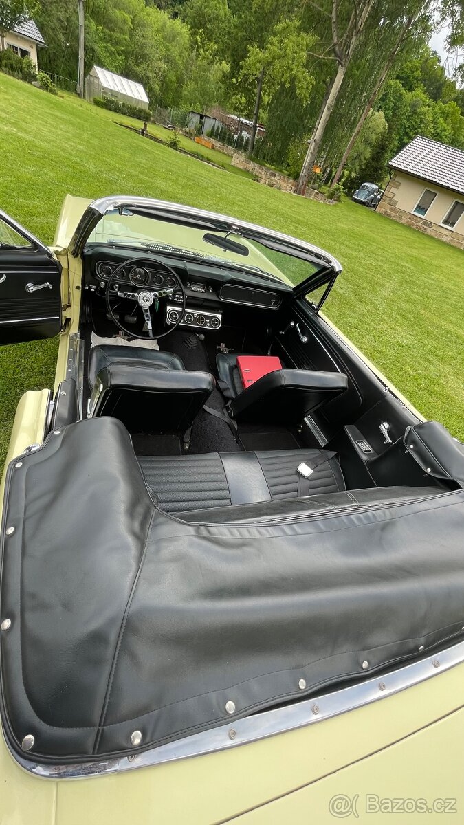 Ford Mustang GT convertible MANUÁL - detail 5